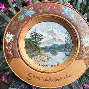 VTG Folk Art Wooden German decorative plate.